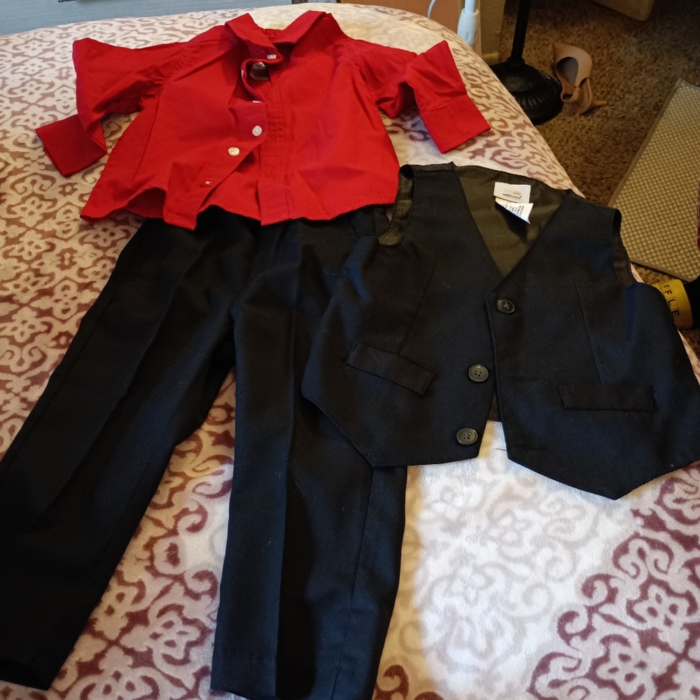 Three piece toddler outfit